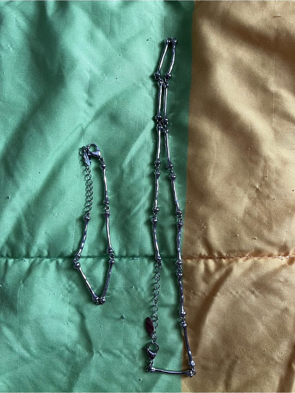Foxblood Bone Necklace & Bracelet Jewelry Set - Picture 2 of 2